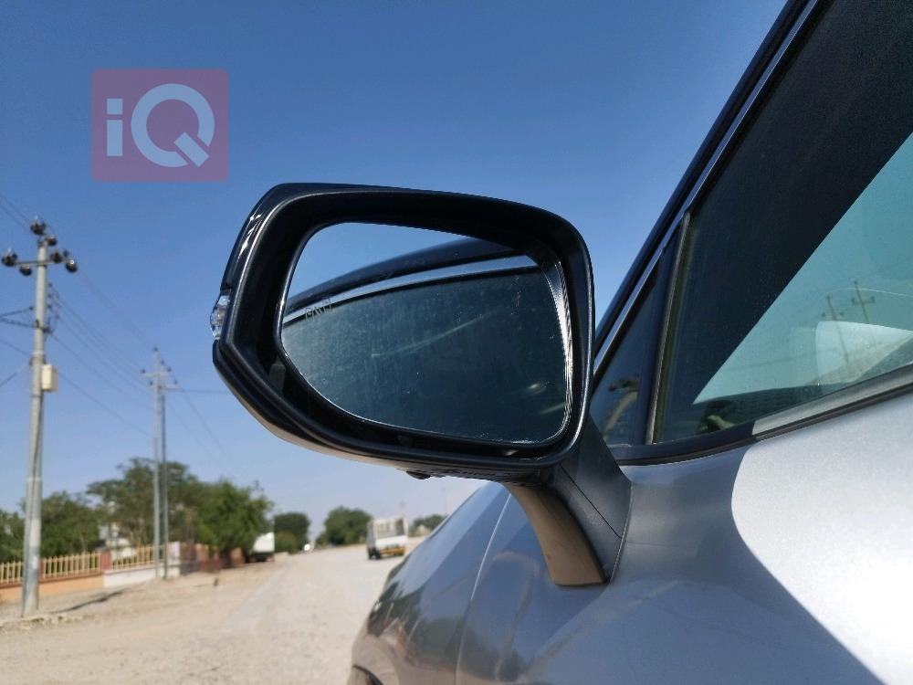 تۆیۆتا ڕاڤ 4